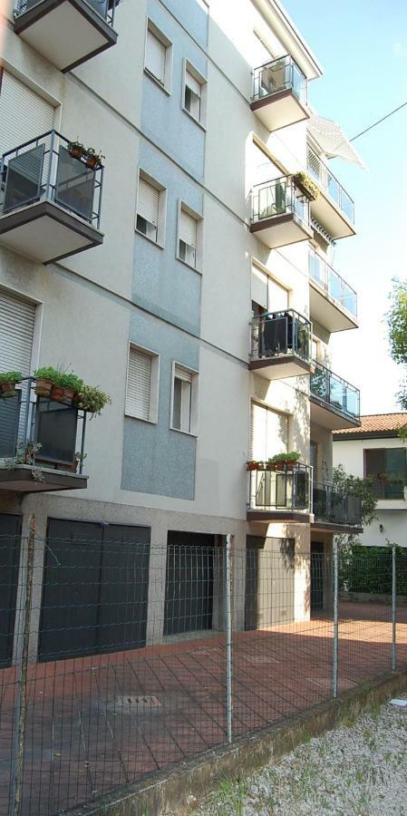 Laura Apartment Venice 4 P. 15 M To Venice Mestre Exterior photo